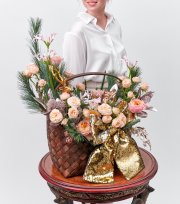 Коллекция Декабрь. Новогодняя цветочная корзина