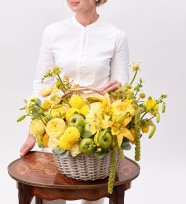 Цветочная корзина, пропитанная теплом и ароматом 